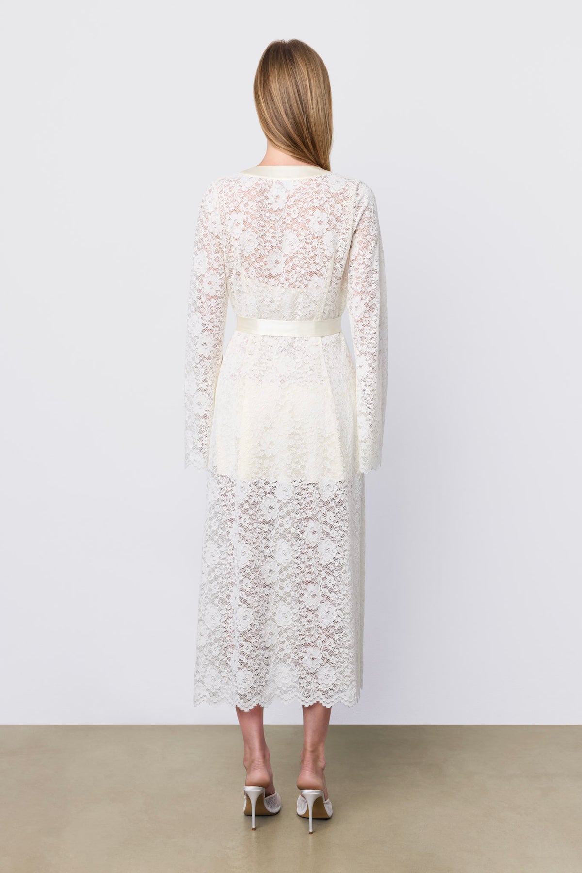 Brigette Robe Pearl