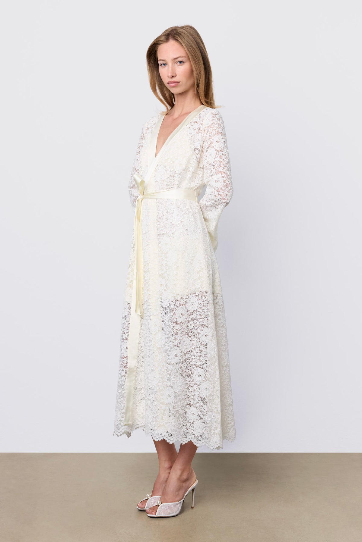 Brigette Robe Pearl