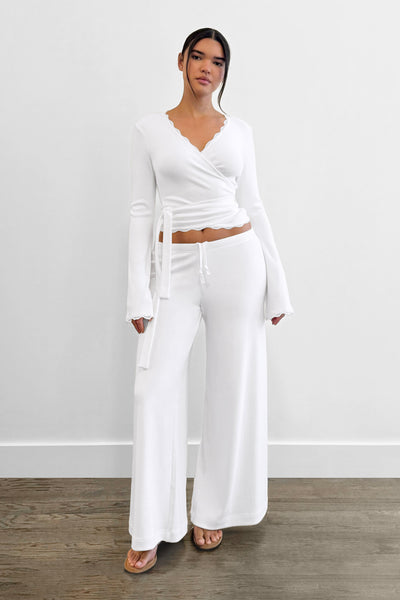 大*福様 Perfumecloset Pants Inspired by Flo Lounge Pant Coconut – phe phe